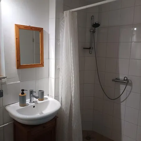 Apartment Joli Avec Jardin Et Carriere