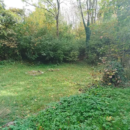 Joli Avec Jardin Et Carrière Grandrieu