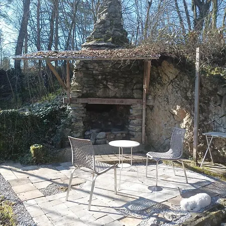 Appartamento Joli Avec Jardin Et Carrière