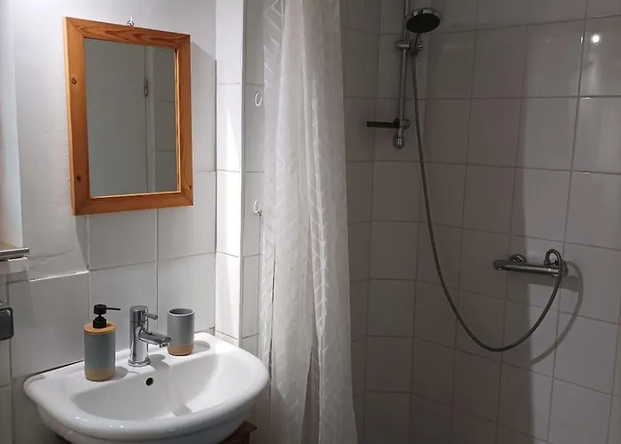 Apartment Joli Avec Jardin Et Carriere