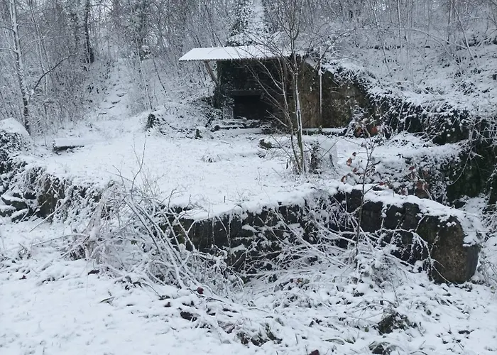 Joli Avec Jardin Et Carriere *